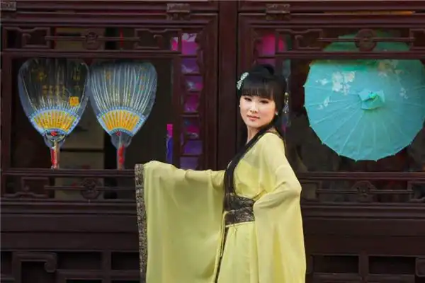 年支已與時支亥相衝嗎